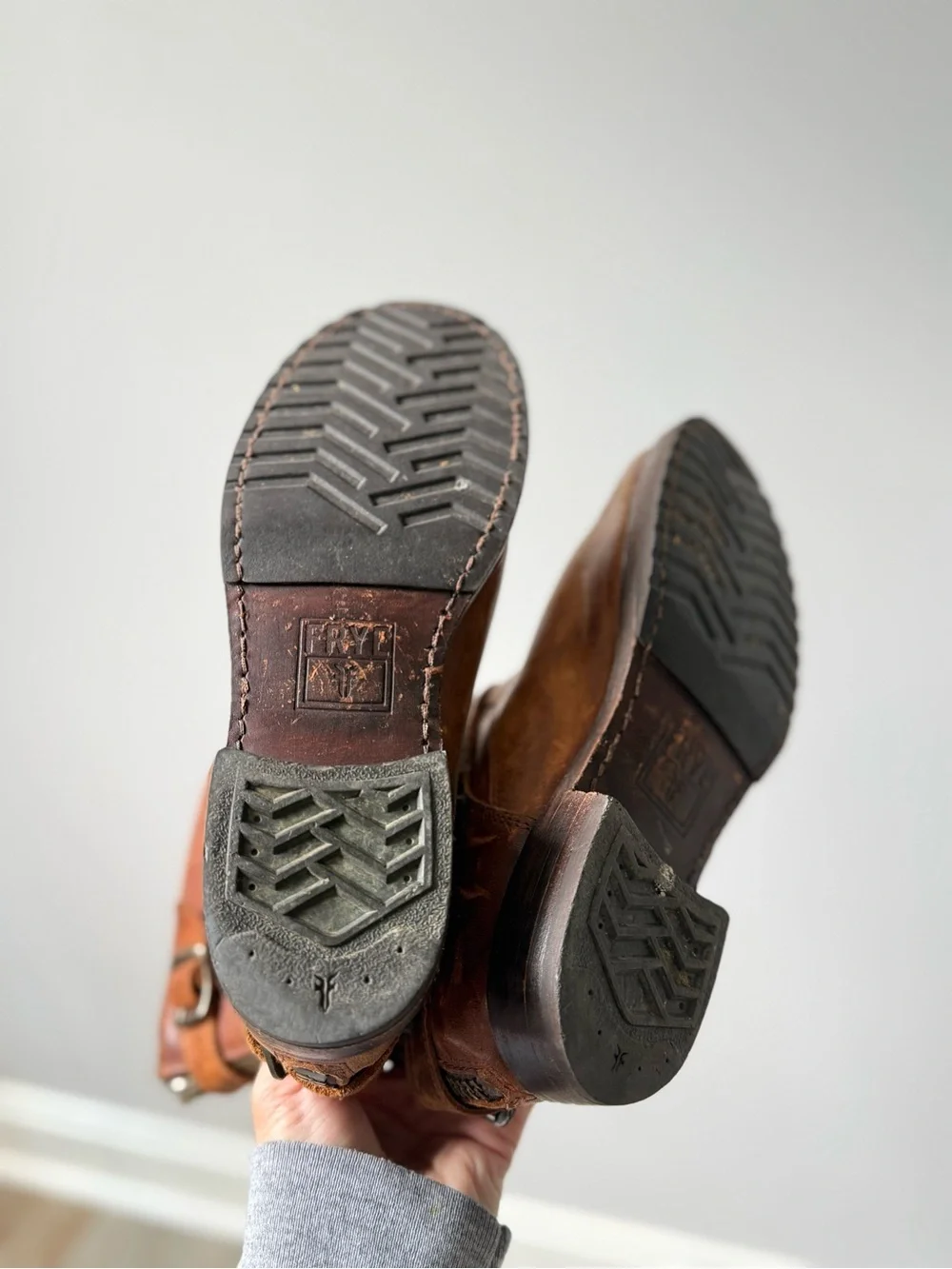 Frye Veronica Shortie Boots Size 7.5 Brown Leather Buckle Moto Ankle Boots